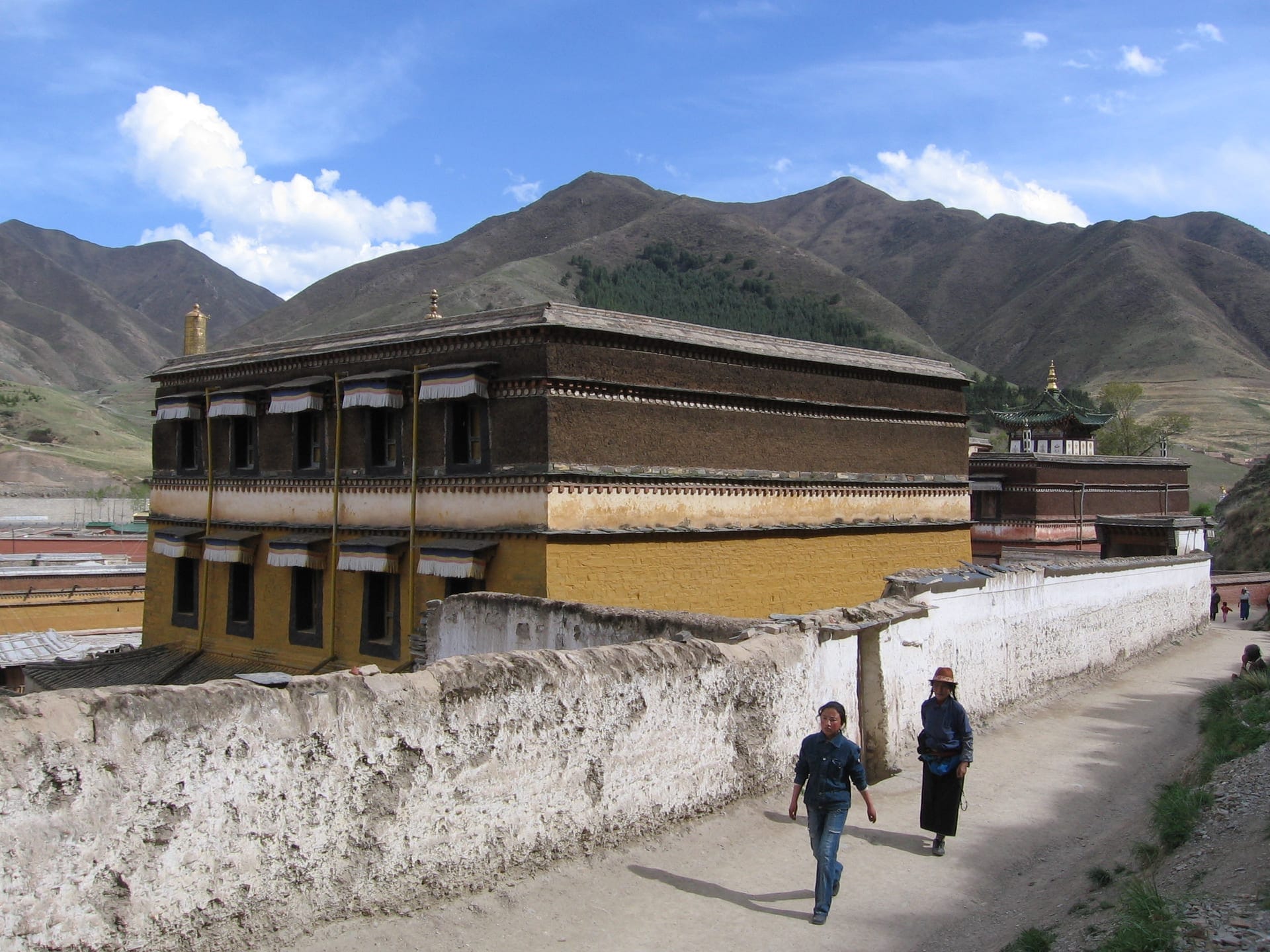 甘南拉卜楞寺与山地景观